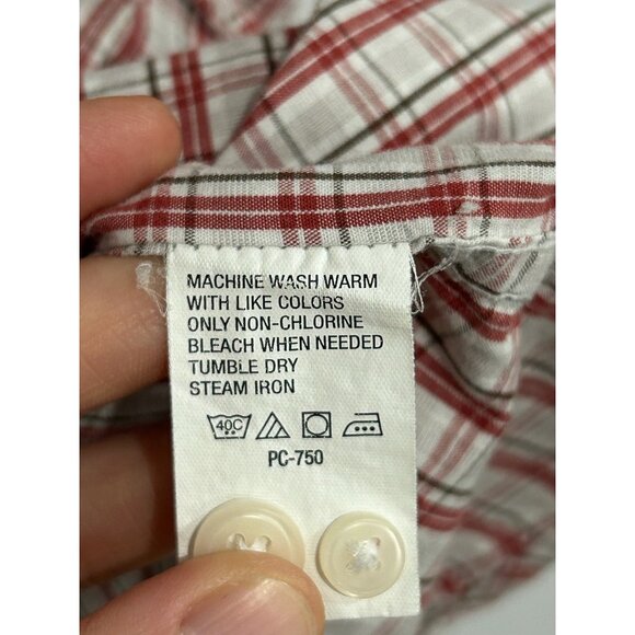 Izod Mens Red & White Plaid Button-Down Shirt XL 100% Cotton Classic Fit - Picture 7 of 9